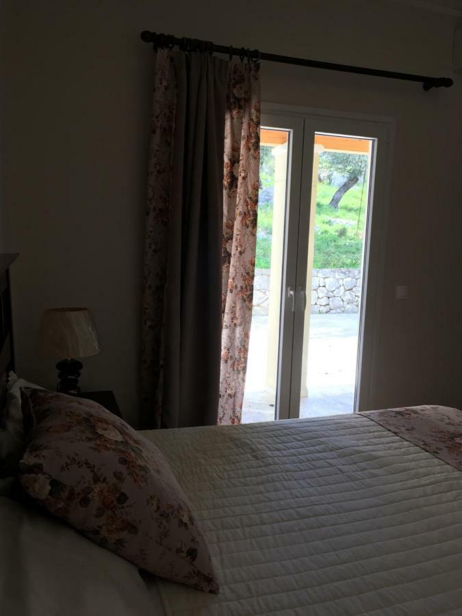 The Olive Grove House Kassiopi Exterior foto