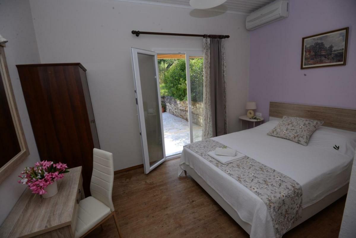 The Olive Grove House Kassiopi Exterior foto